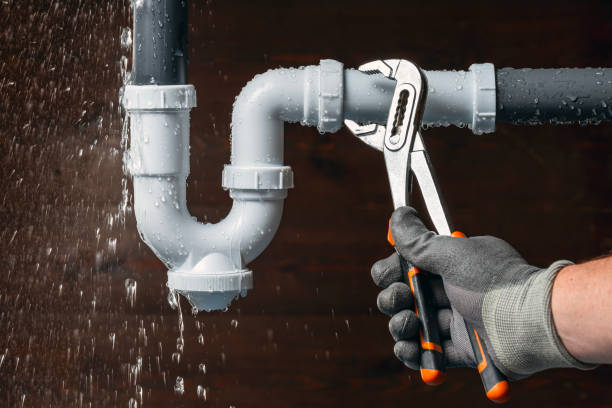 Professional Burst Pipe Repair technician working in Burton, MI